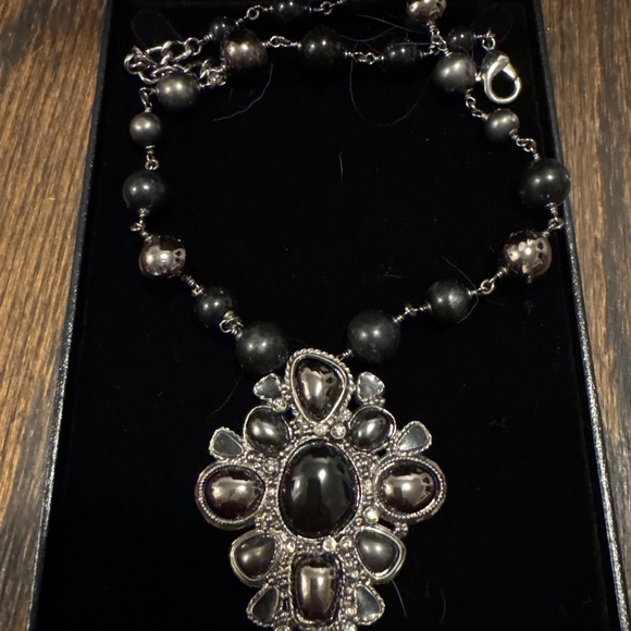 Necklace - Picture 1 of 3